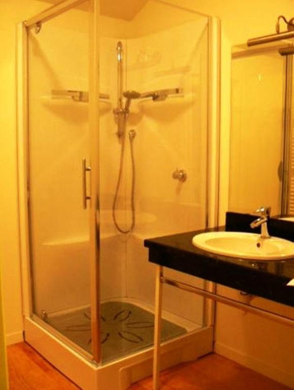 Lou Lombres Bed & Breakfast Room photo